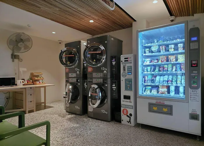 Double B Hostel Bangkok